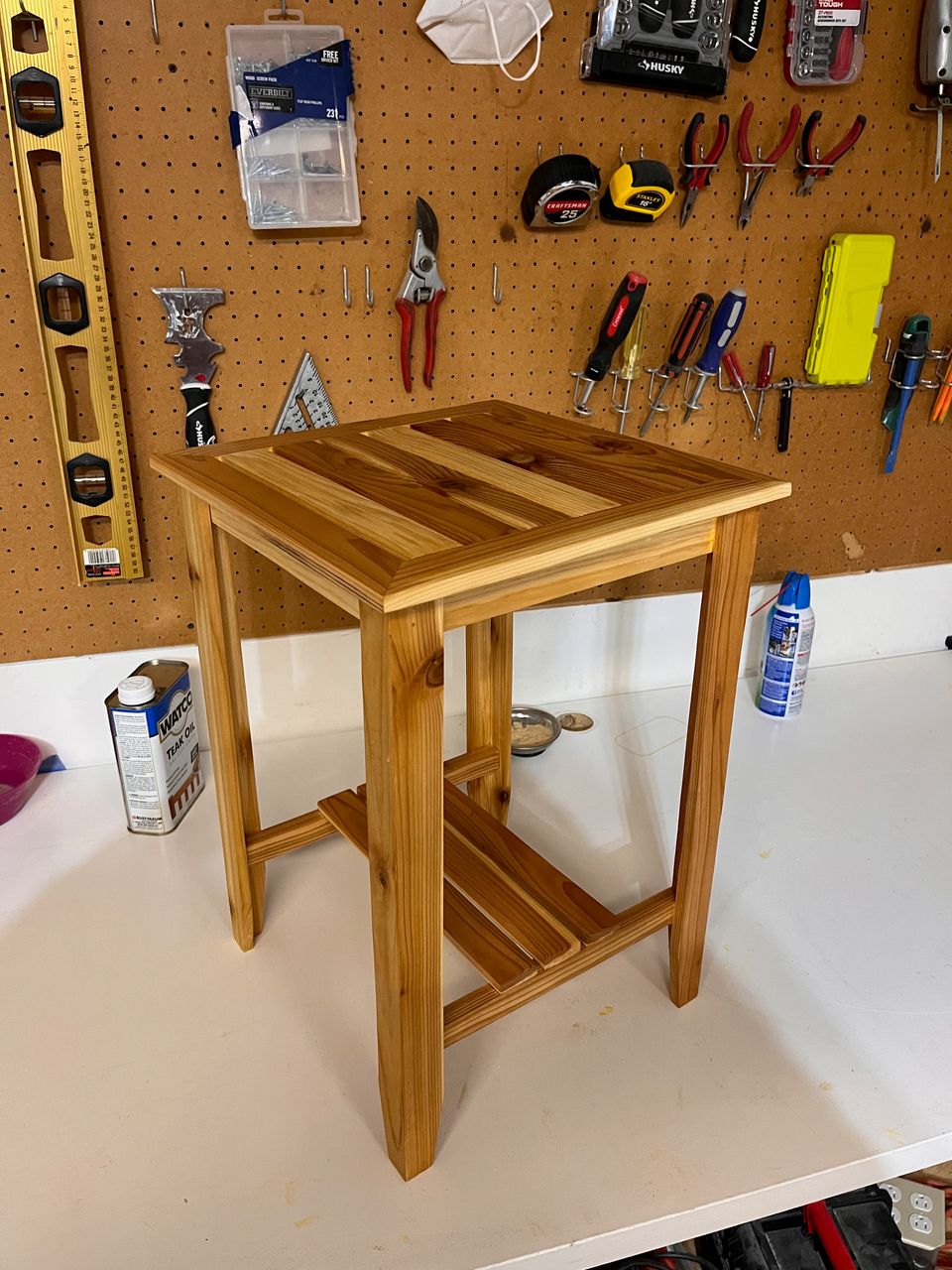 A photograph of the finished outdoor end table